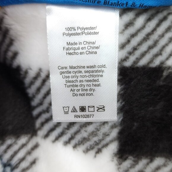 Peanuts Pet Throw By Berkshire 60" x 70" Halloween Snoopy Pumpkin Design Fall - Picture 7 of 9